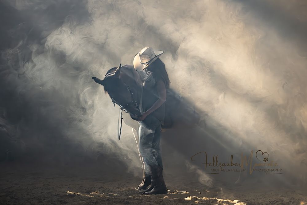 Michaela PelzerTierfotografie Fellzaubermomente Pferdefotografie